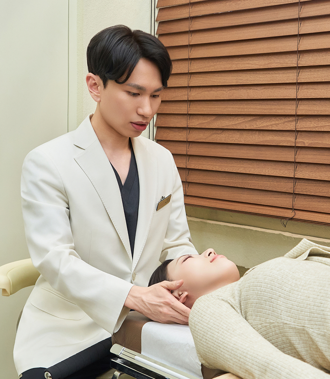안면 비대칭 교정 치료